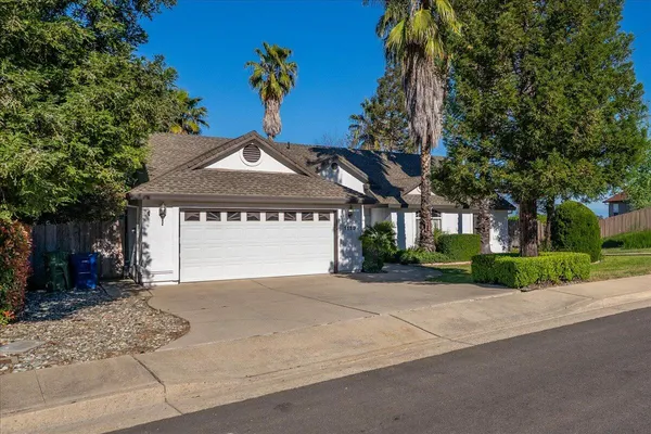 $434,900 | 1119 River Ridge Drive, Redding, CA 96003