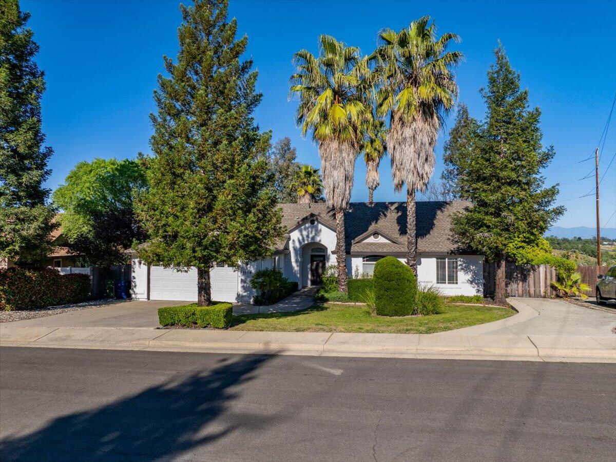 1119 River Ridge Drive Redding, CA 96003 - Photo 41 of 57 RV Parking