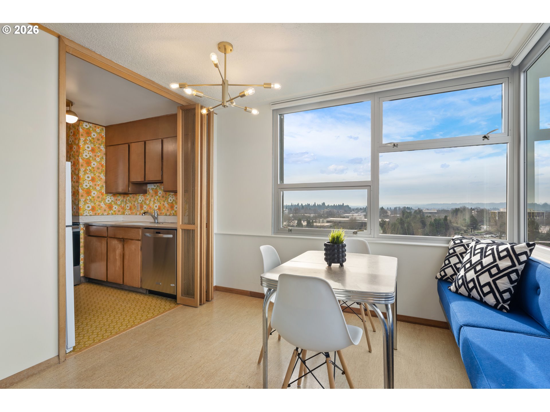 1220 Northeast 17th Avenue, Unit 8F Portland, OR 97232 - Photo 14 of 48