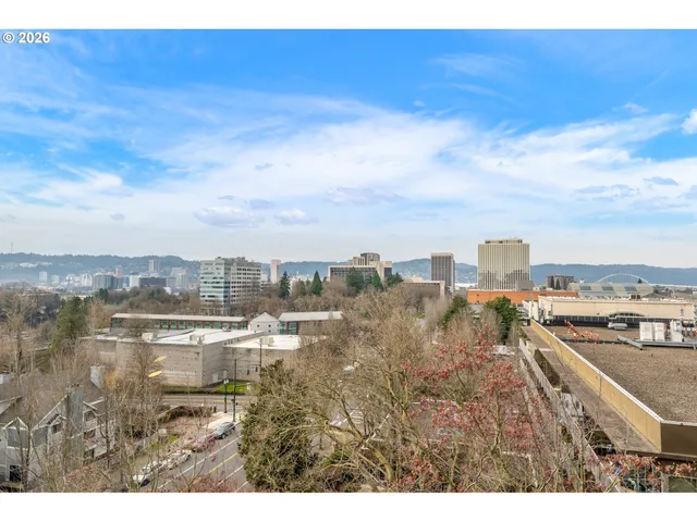 $310,000 | 1220 Northeast 17th Avenue, Unit 8F, Portland, OR 97232