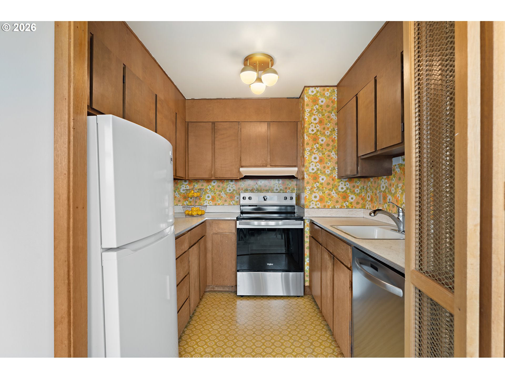 1220 Northeast 17th Avenue, Unit 8F Portland, OR 97232 - Photo 25 of 48