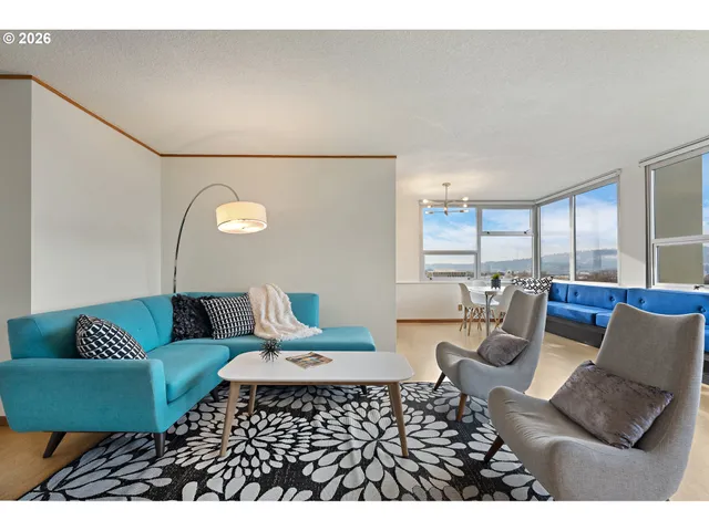 $310,000 | 1220 Northeast 17th Avenue, Unit 8F, Portland, OR 97232