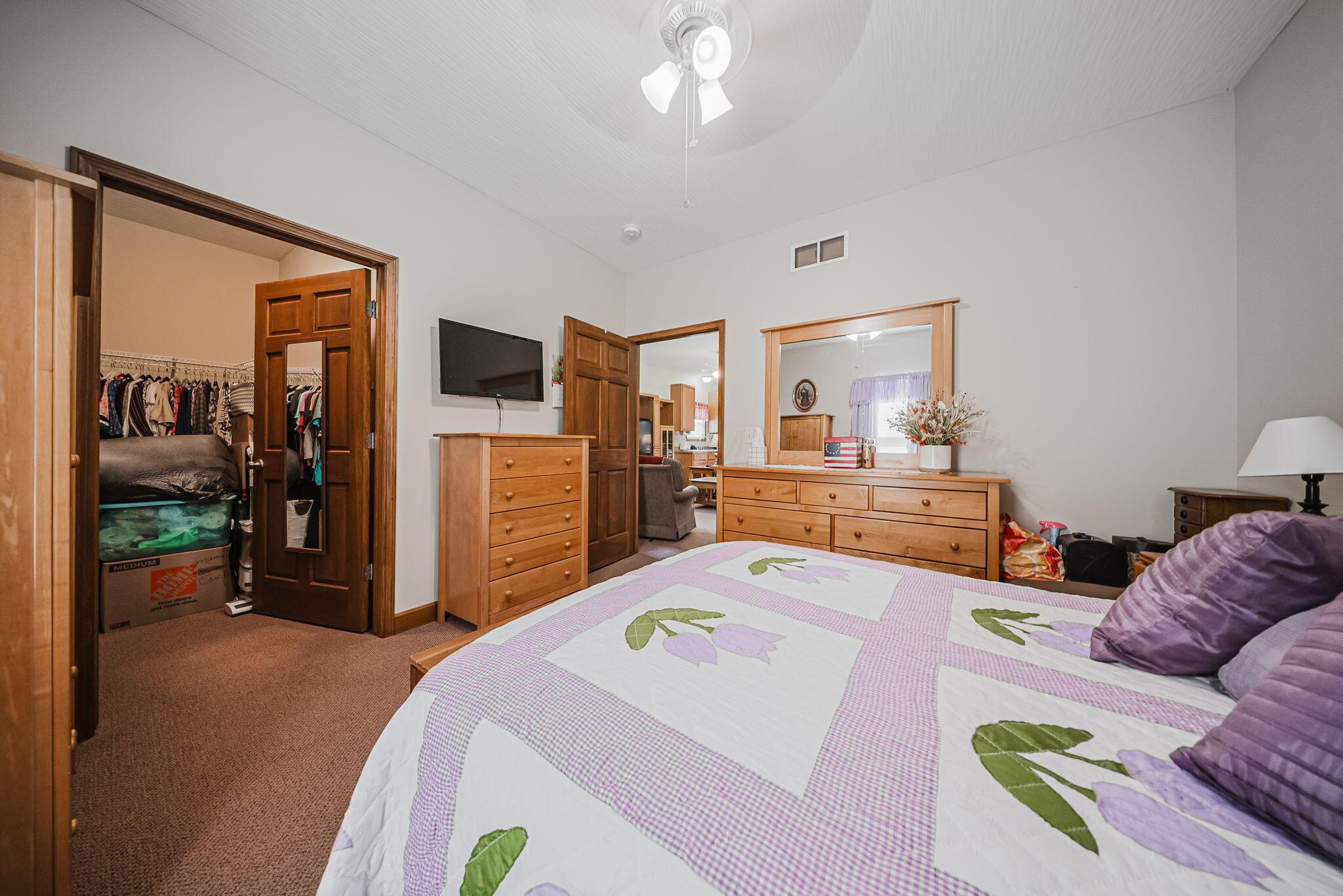 6684 Borror Road Grove City, OH 43123 - Photo 76 of 118 Bedroom