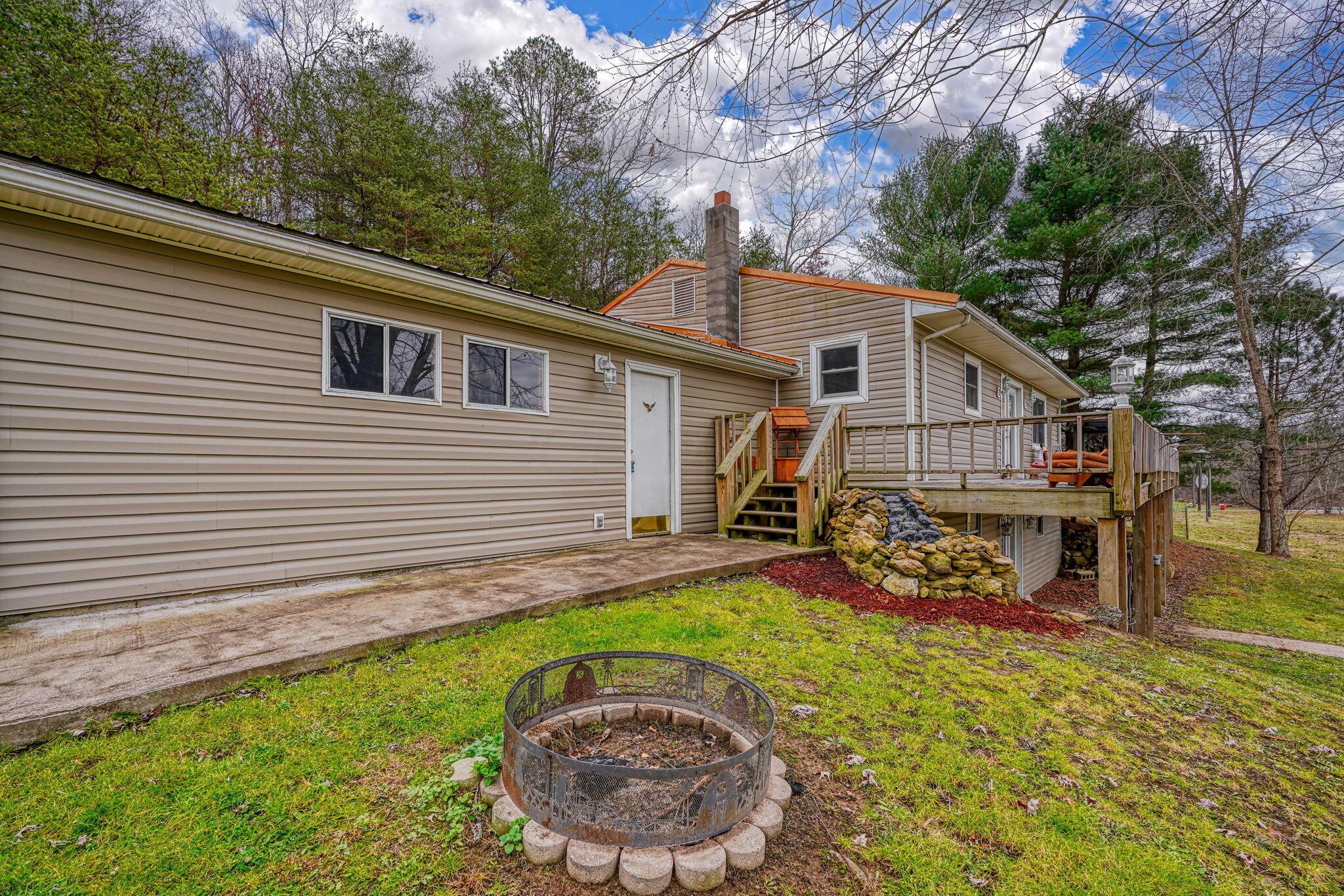448 Jackson Furnace Road Oak Hill, OH 45656 - Photo 13 of 33 13. Deck3