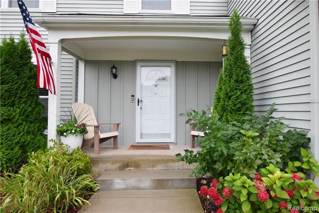 262 Parsons Lane Rochester Hills, MI 48307 - Photo 3 of 7
