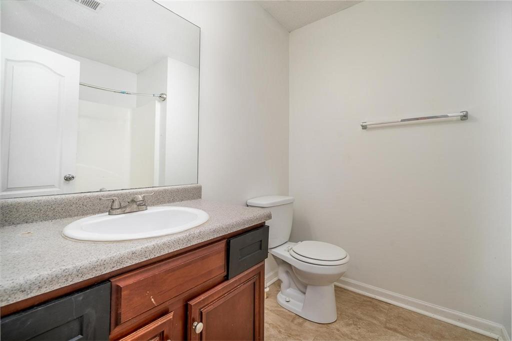 1758 Broad River Road Atlanta, GA 30349 - Photo 15 of 21