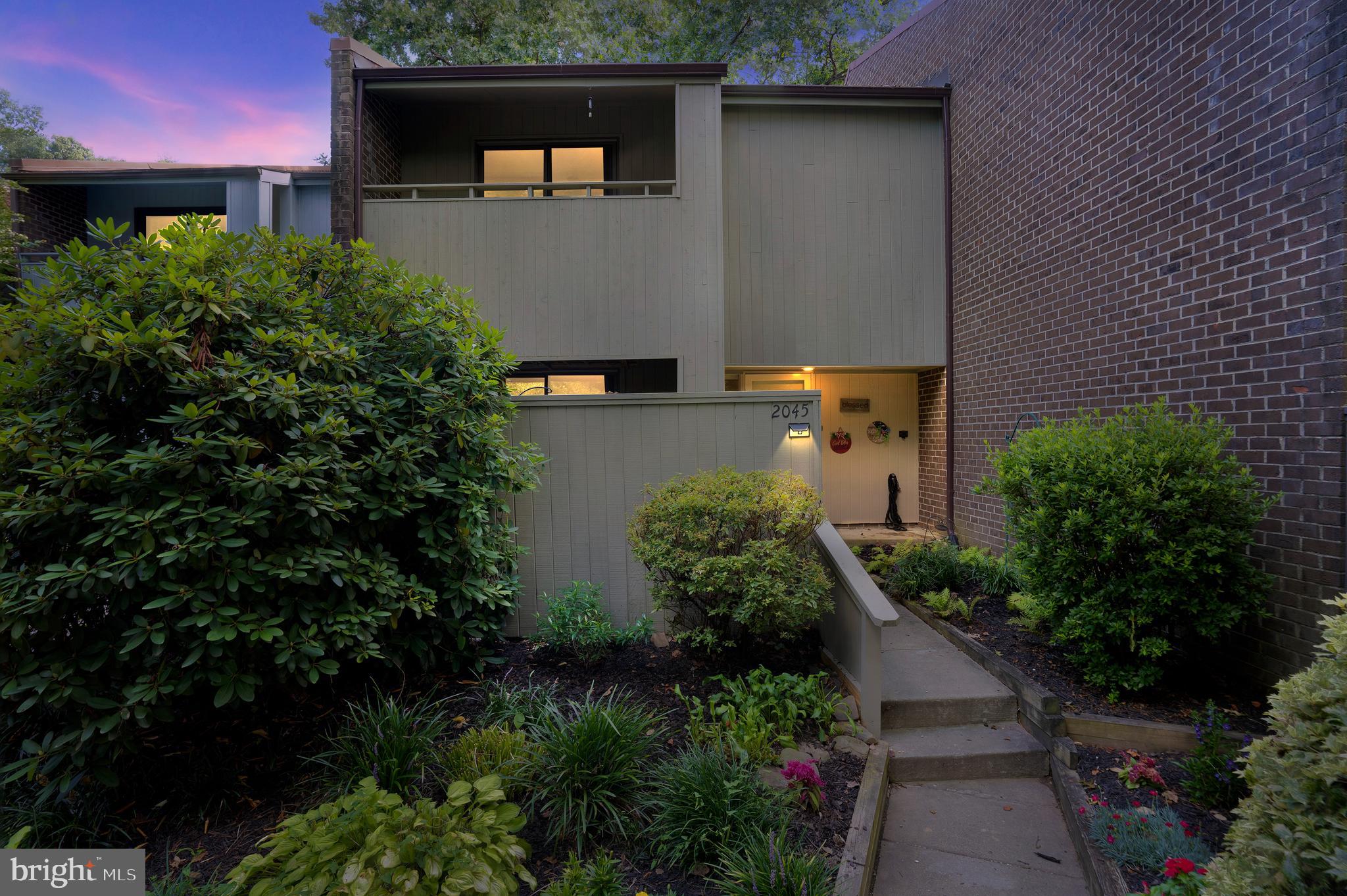 2045 Approach Lane Reston, VA 20191 - Photo 1 of 41 Gallery Image 1