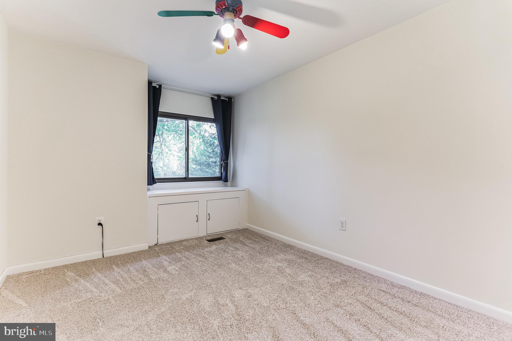 2045 Approach Lane Reston, VA 20191 - Photo 28 of 41 Gallery Image 28