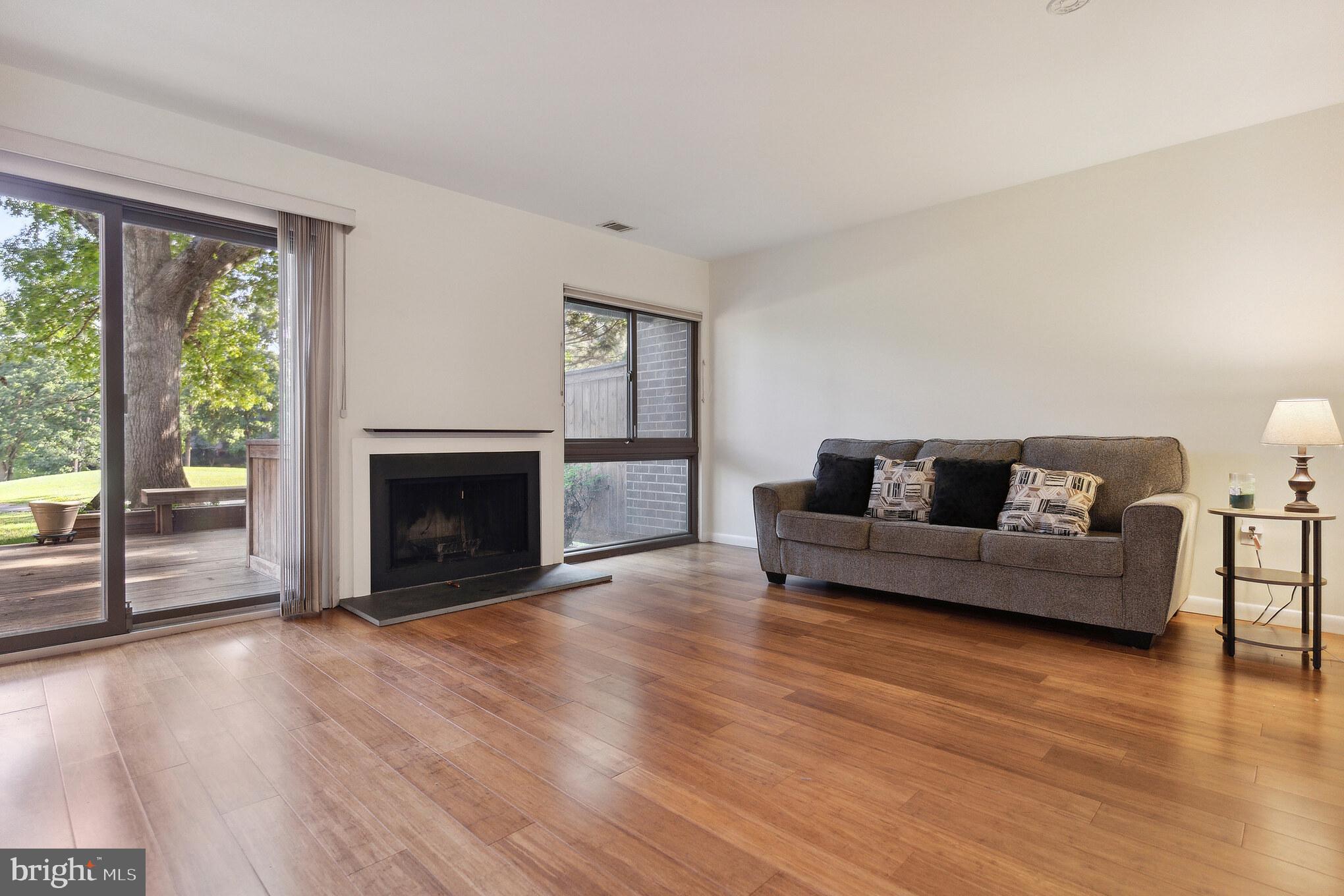 2045 Approach Lane Reston, VA 20191 - Photo 5 of 41 Gallery Image 5