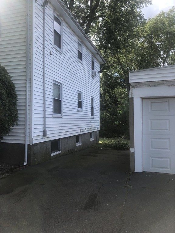 29 Brook Road Quincy, MA 02169 - Photo 8 of 32 Gallery Image 8