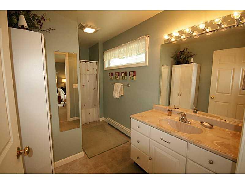 5 Yankees Way Boothbay, ME 04544 - Photo 21 of 34 Master Bath/Spa.