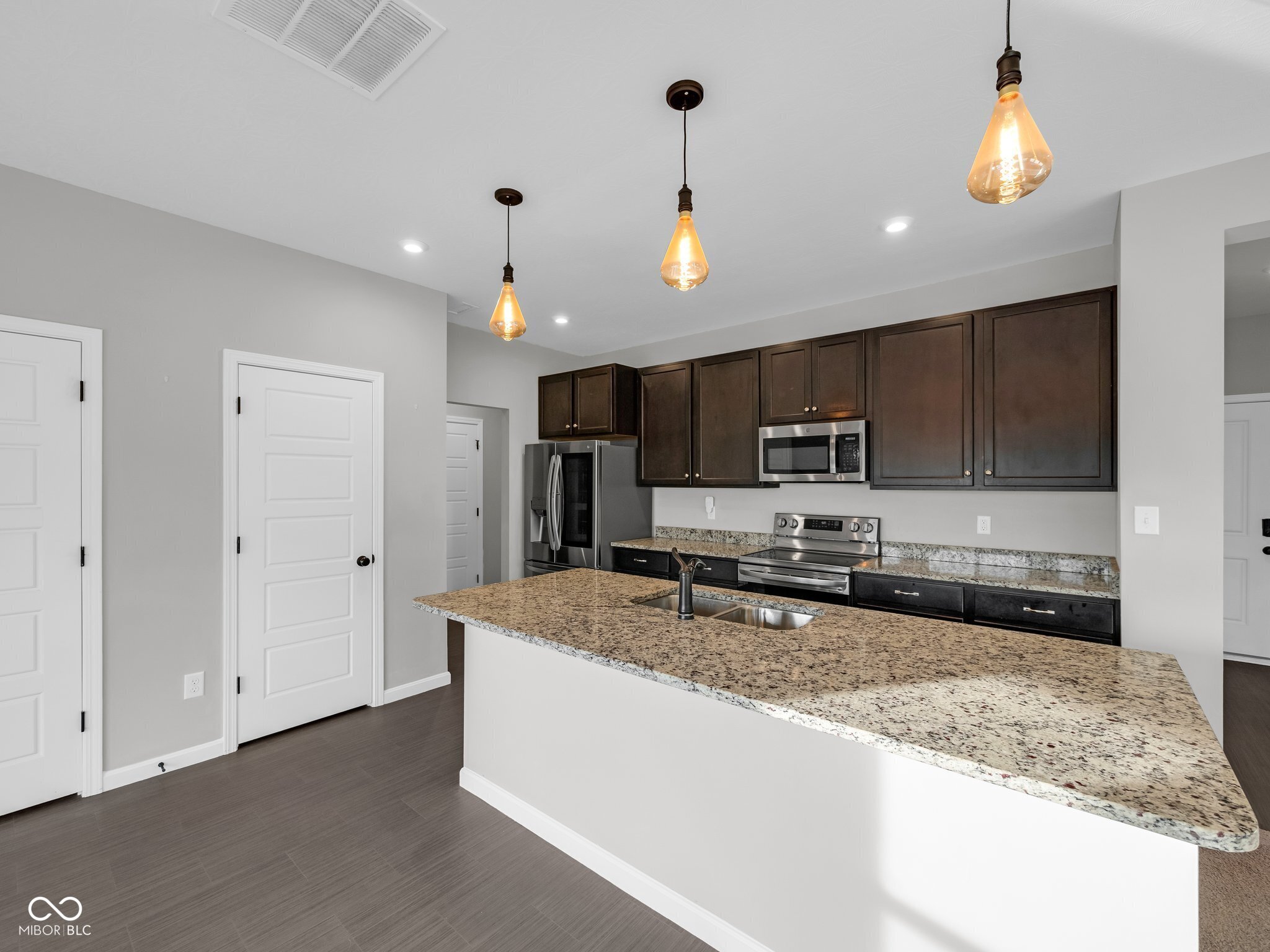 9715 Violet Circle Indianapolis, IN 46239 - Photo 12 of 27