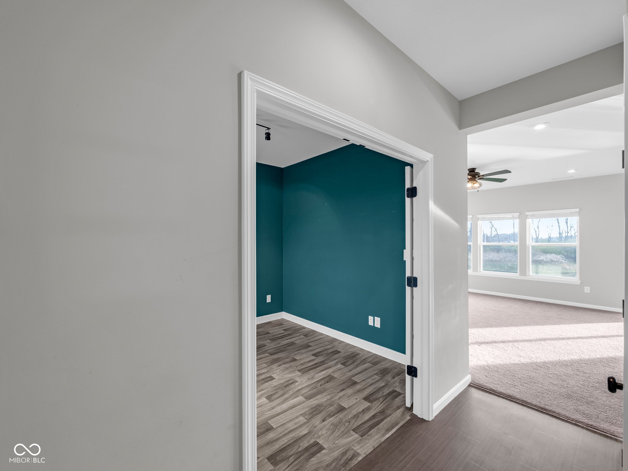 9715 Violet Circle Indianapolis, IN 46239 - Photo 5 of 27