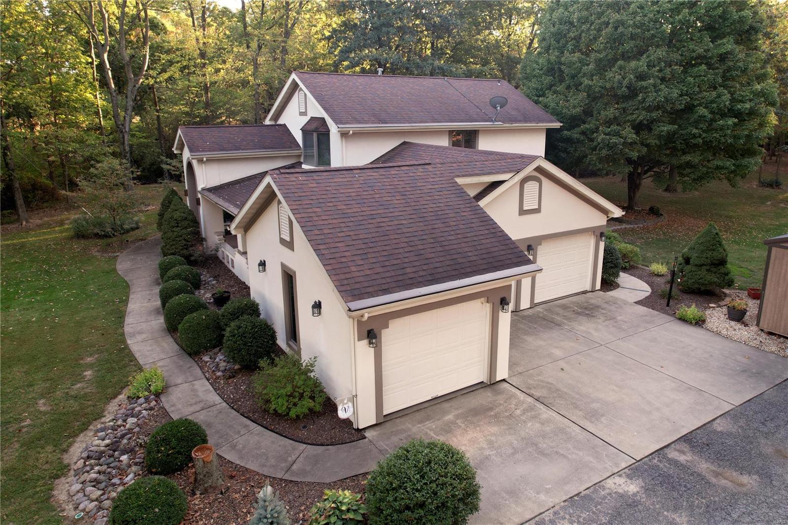 13853 Kayser Road Highland, IL 62249 - Photo 10 of 82