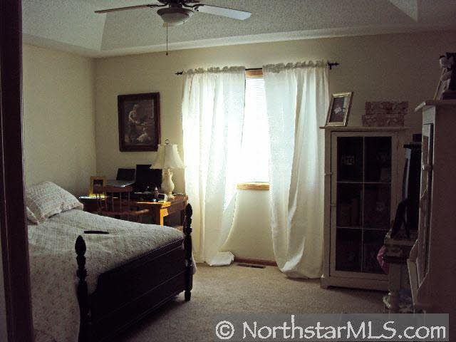 2006 Buffalo Run Road Buffalo, MN 55313 - Photo 5 of 10 Gallery Image 5