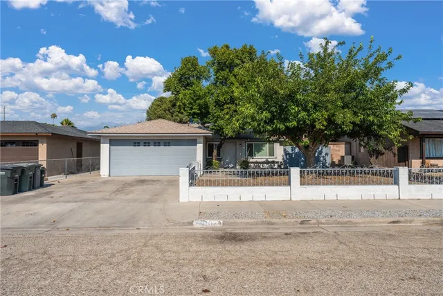 $2,600 | 910 Marlyce Lane, Hemet, CA 92543
