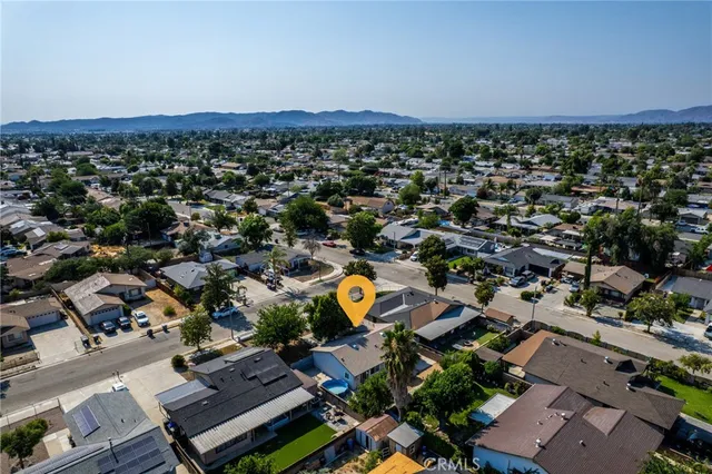 $2,600 | 910 Marlyce Lane, Hemet, CA 92543