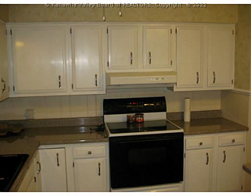183 Rocky Step Road Scott Depot, WV 25560 - Photo 3 of 16 Kitchen.