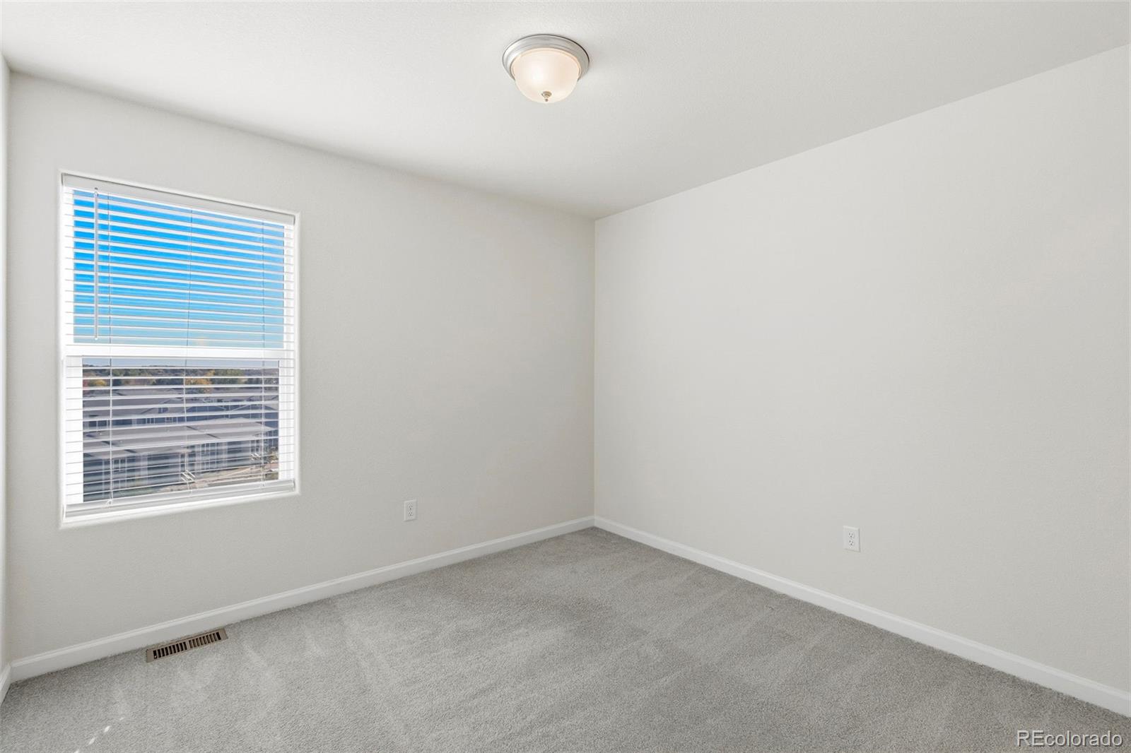 4121 Jericho Loop Colorado Springs, CO 80916 - Photo 17 of 35