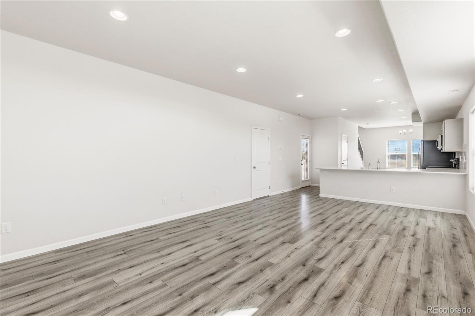 4121 Jericho Loop Colorado Springs, CO 80916 - Photo 7 of 35