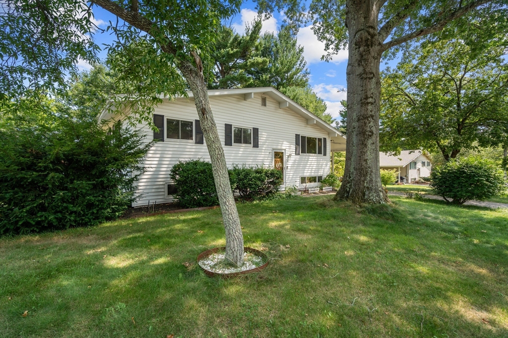 14 Richard Road Medway, MA 02053 - Photo 26 of 32 Gallery Image 26