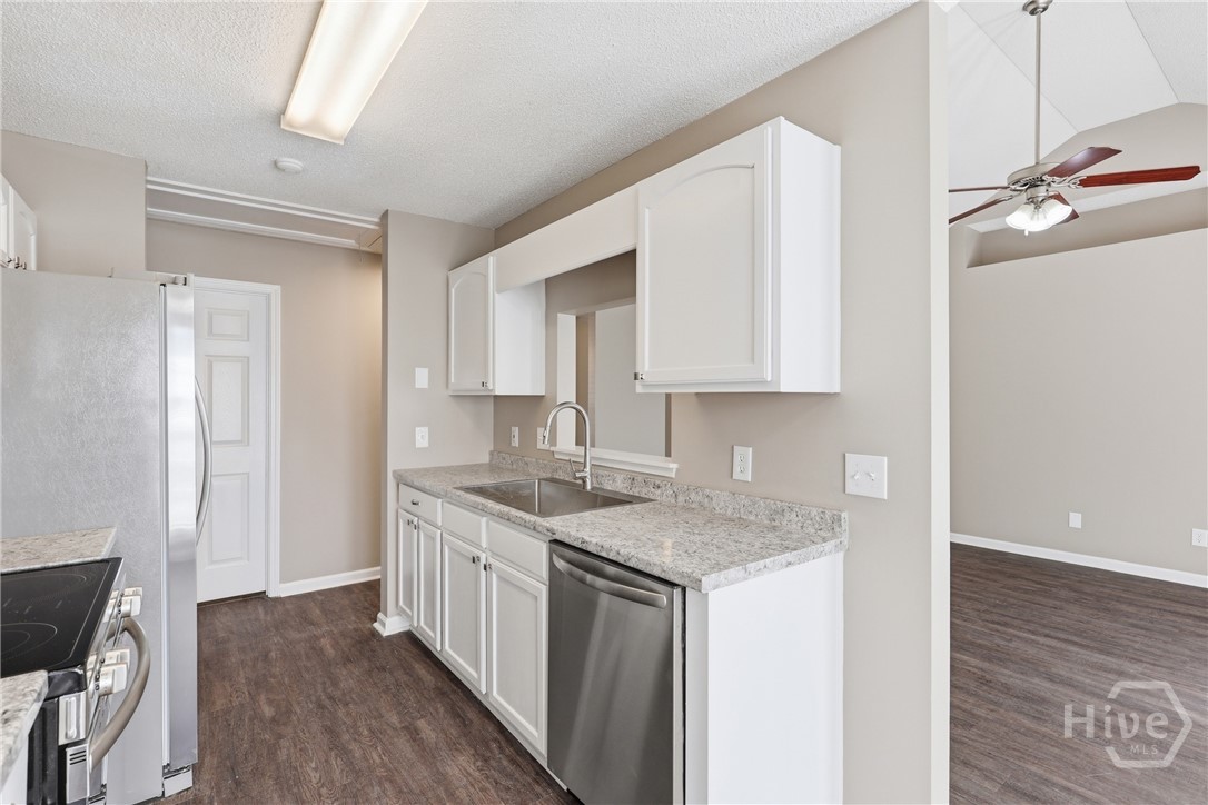 148 Silverton Road Pooler, GA 31322 - Photo 13 of 40