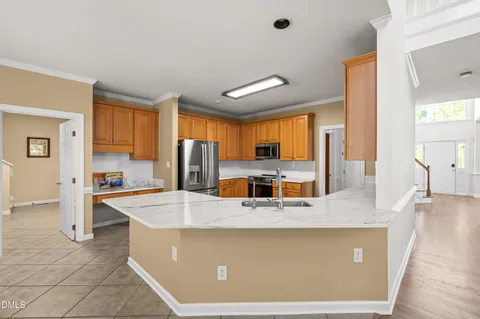$799,000 | 805 Cricketfield Lane, Cary, NC 27518