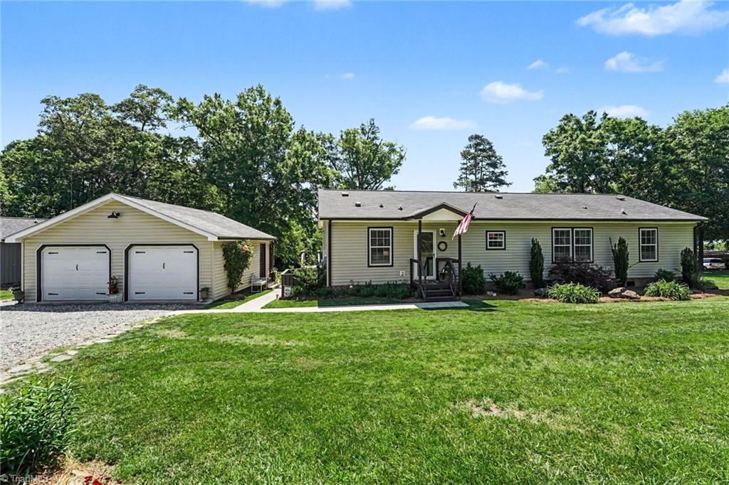 163 Flat Swamp Lake Road Denton, NC 27239 - Photo 30 of 38