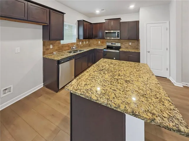 $290,000 | 11911 Lovejoy Crossing Way, Hampton, GA 30228