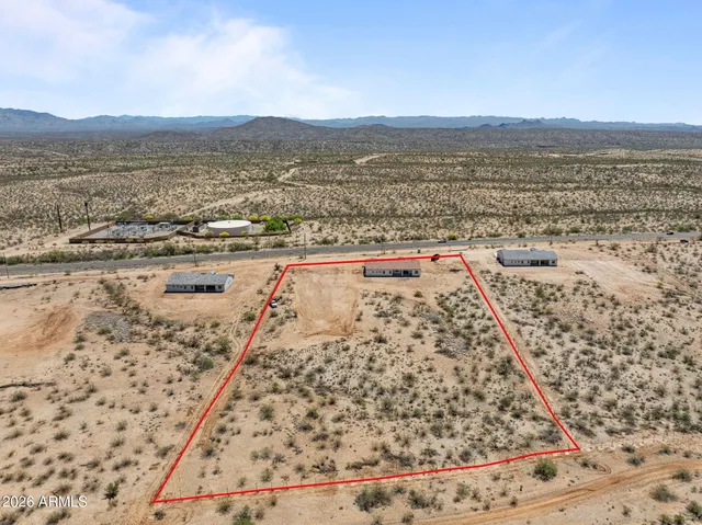 a picture of a bathroom