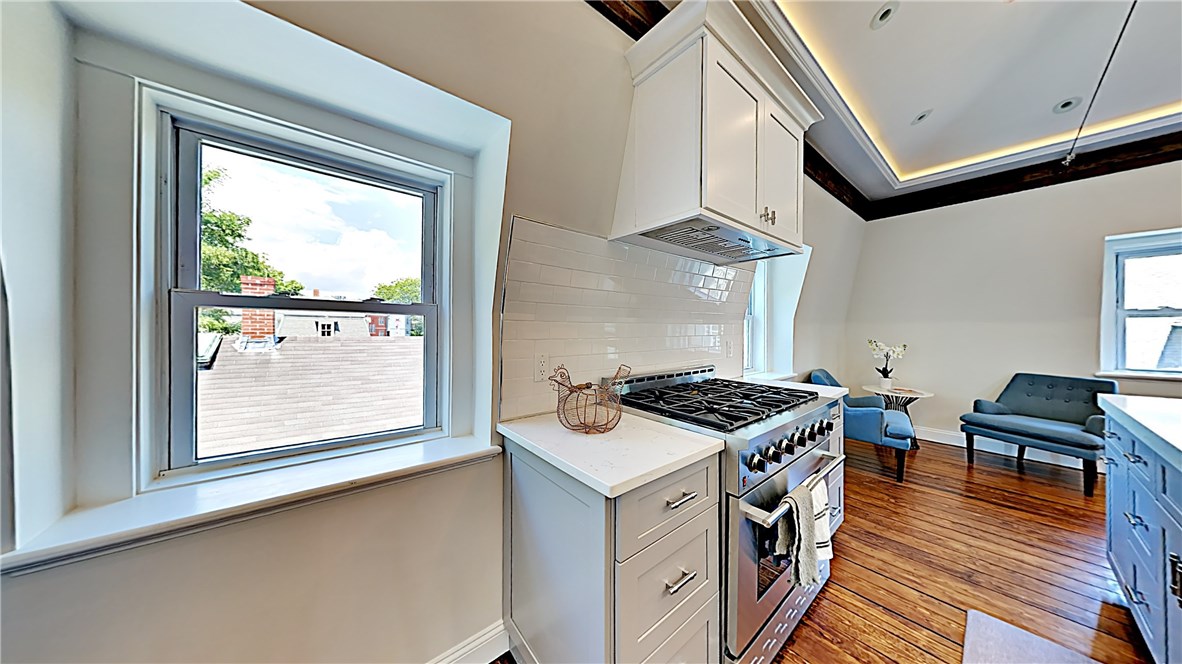 21 School Street, Unit 4 Newport, RI 02840 - Photo 11 of 34