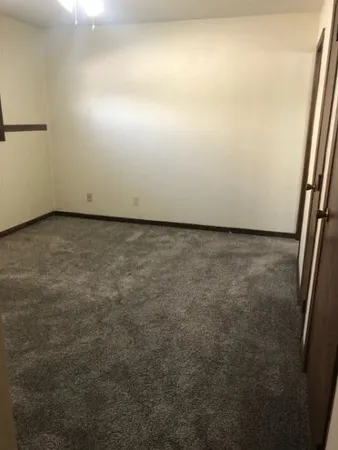 $775 | 1320 East 38th Street, Unit 4, Davenport, IA 52807