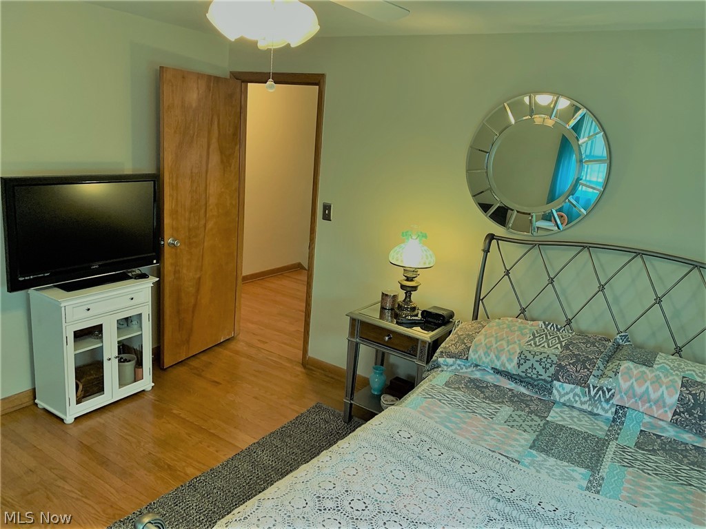 105 Robson Road Marietta, OH 45750 - Photo 27 of 35 Master Bedroom