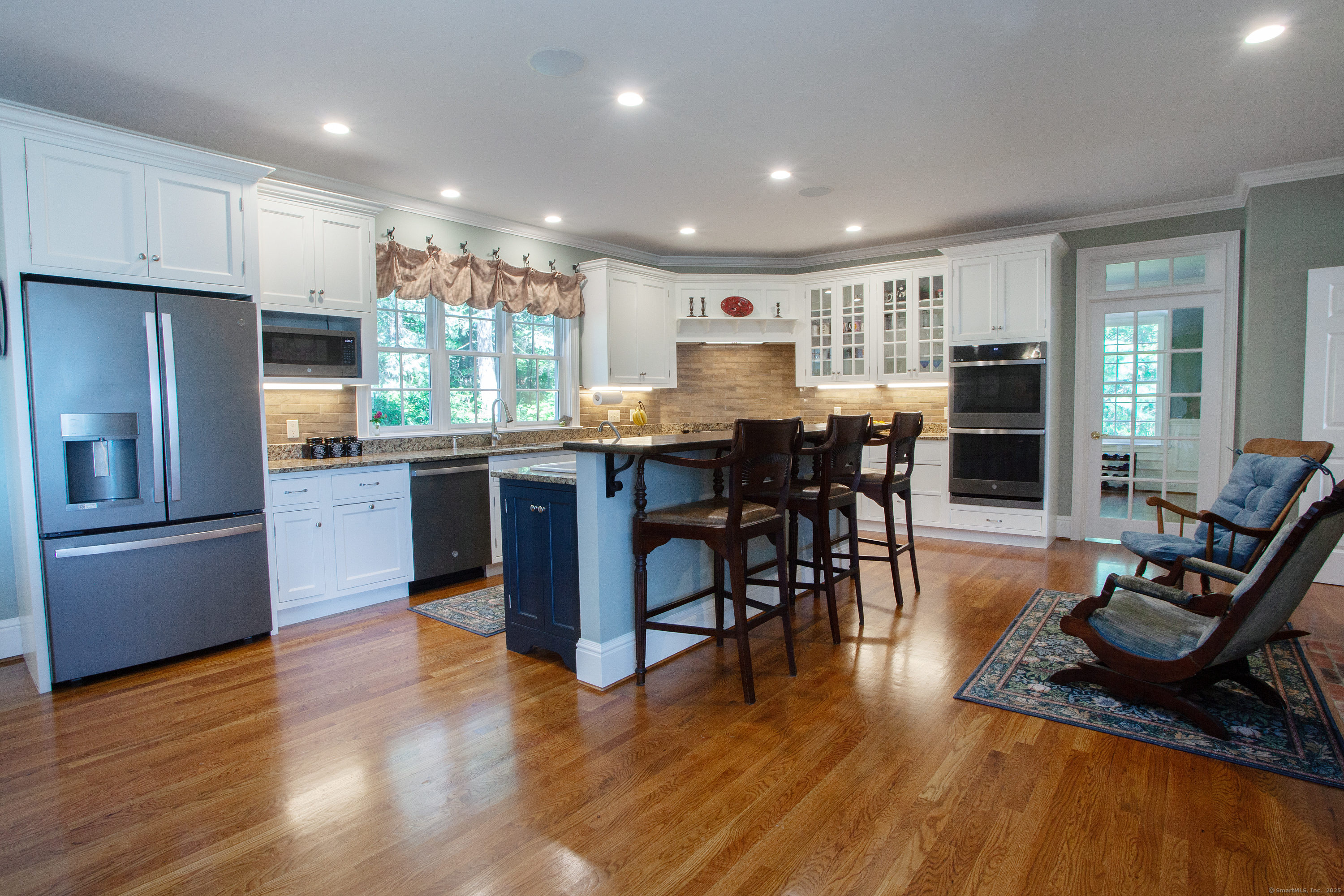 15 Old Orchard Road Granby, CT 06090 - Photo 12 of 32 Slate stainless appliances and granite counters.