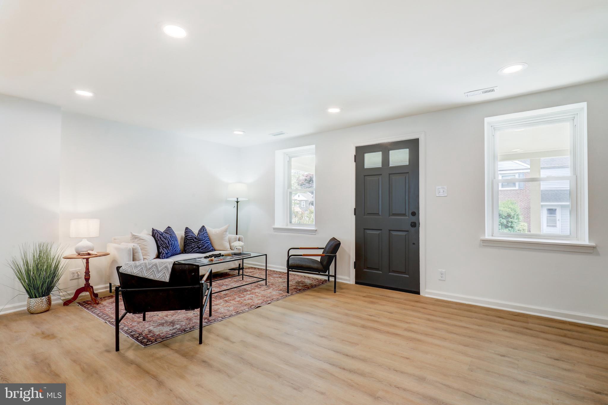 300 Walnut Place Havertown, PA 19083 - Photo 5 of 45