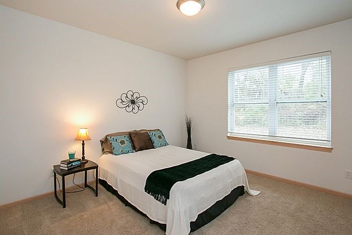 1092 Walnut Avenue, Unit 111 Riverside, IA 52327 - Photo 11 of 25 Gallery Image 11