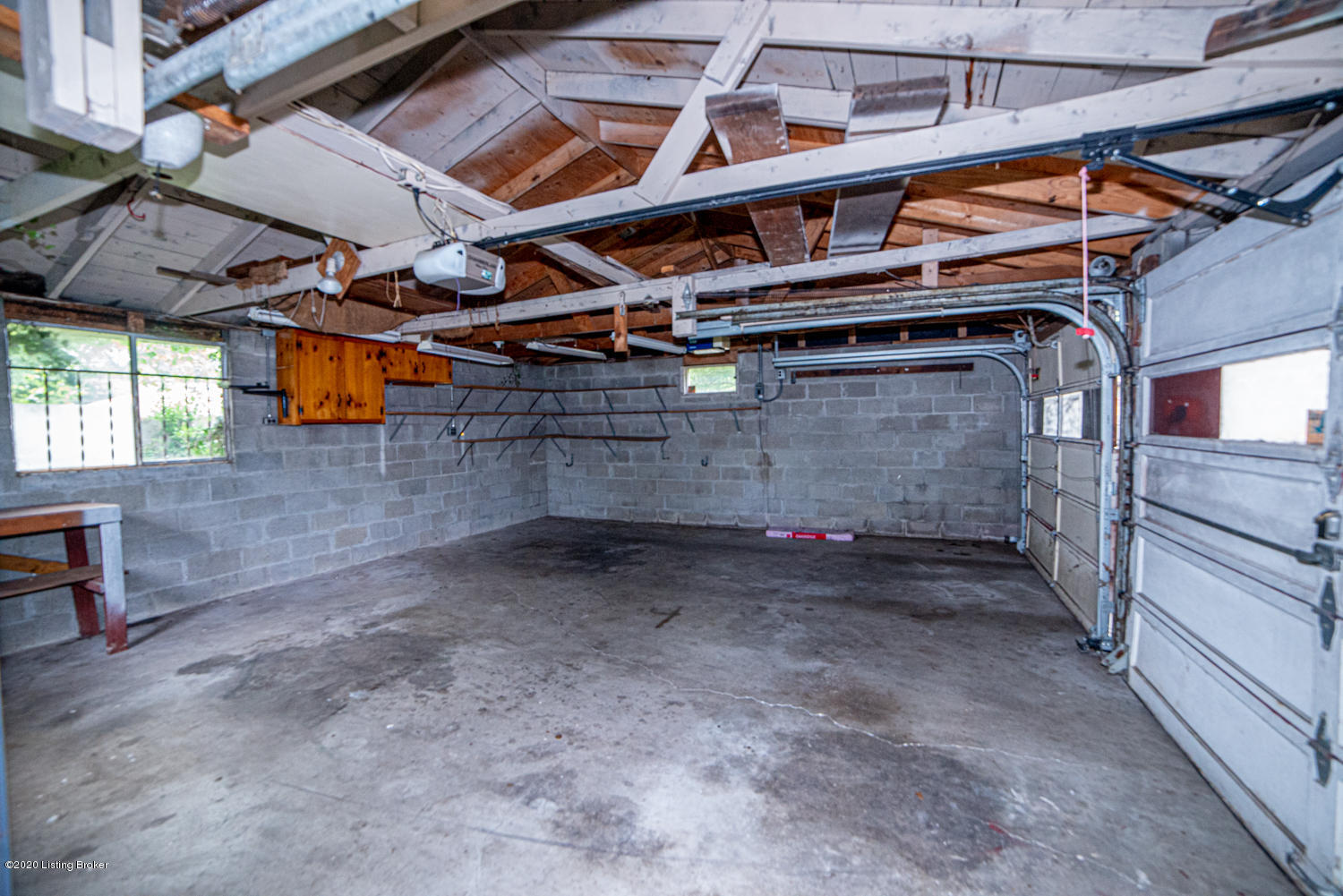 6341 Hunters Grove Road Louisville, KY 40216 - Photo 44 of 56 Garage