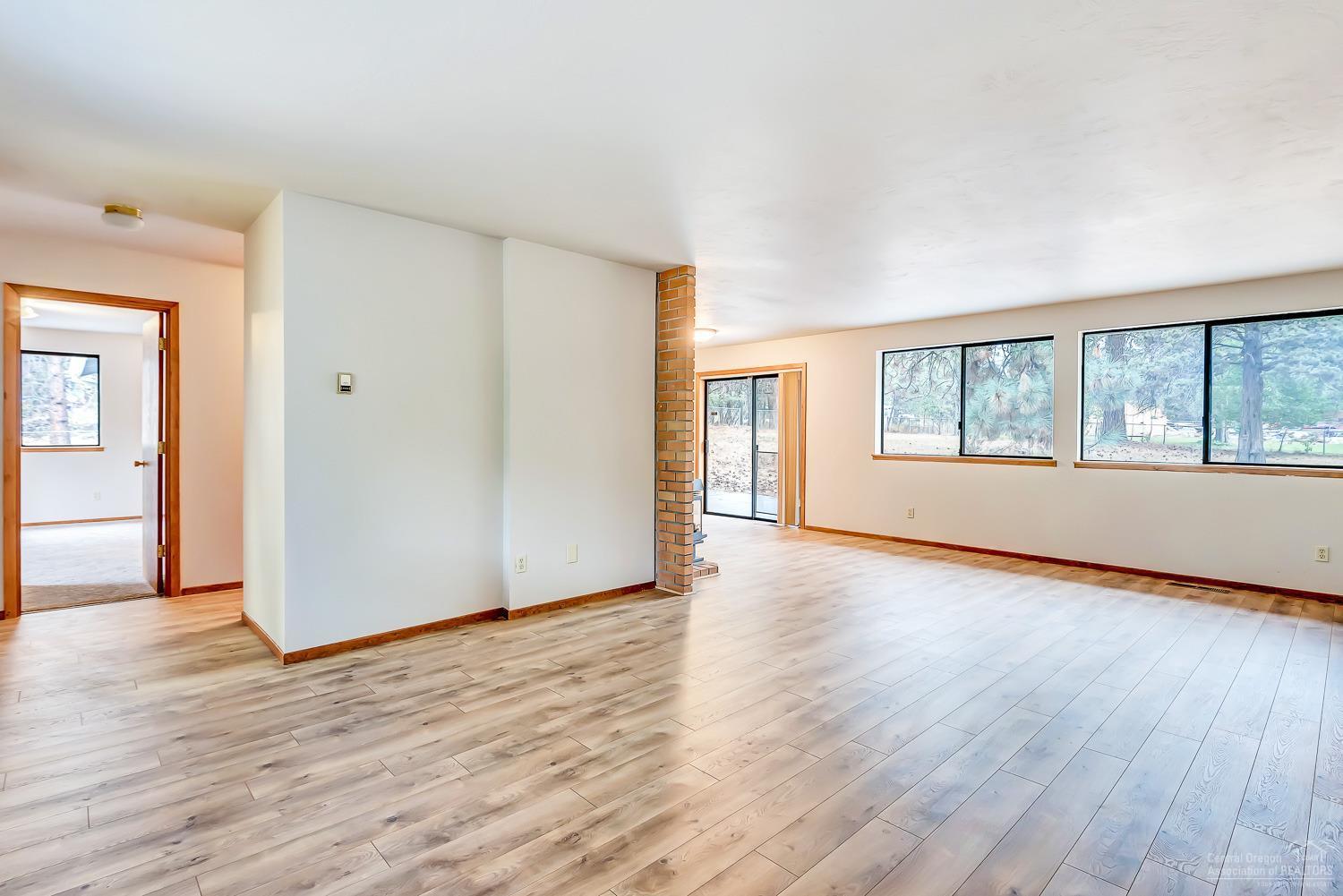 20312 Rae Road Bend, OR 97702 - Photo 5 of 20 Additional Photo