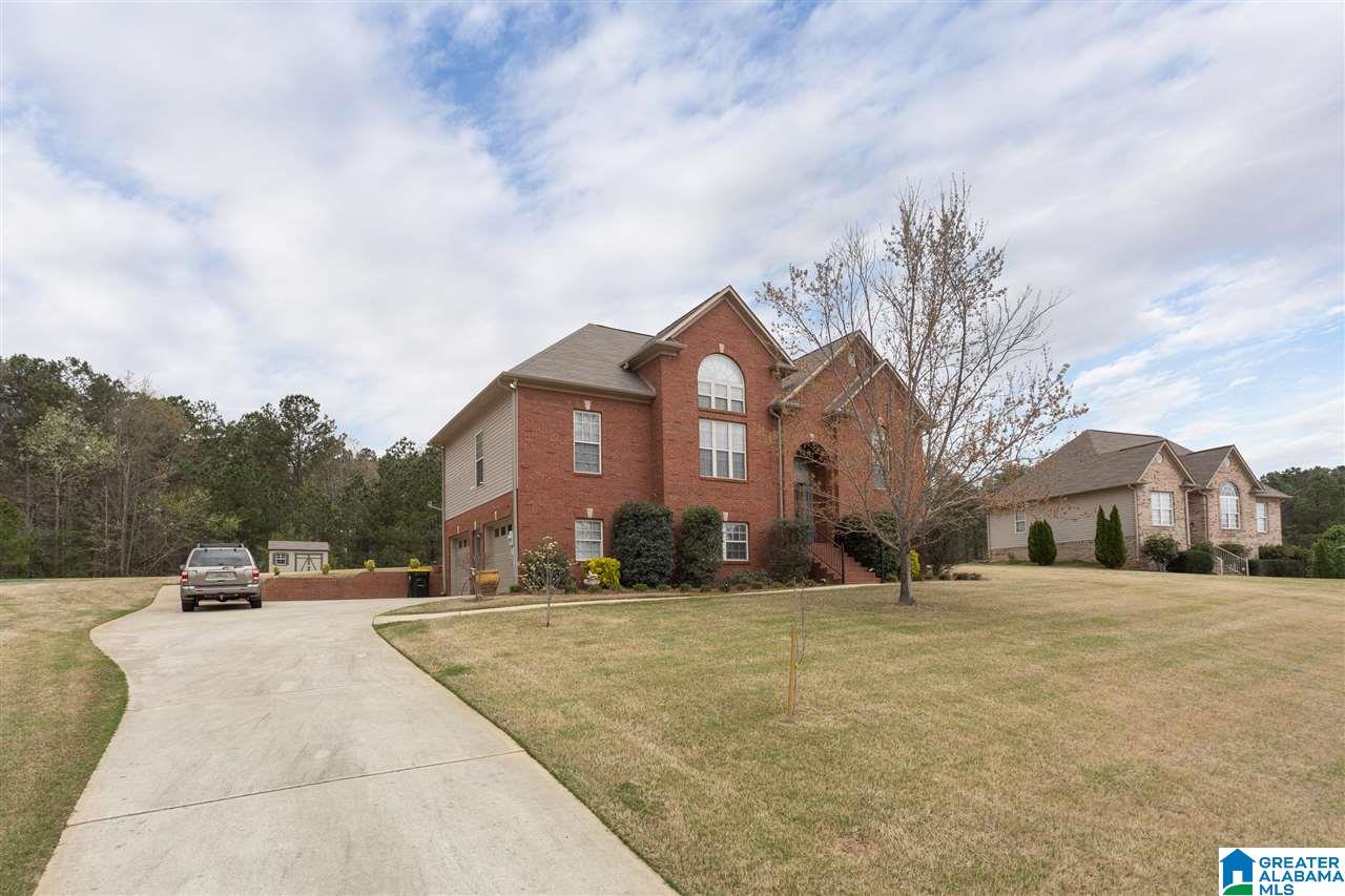 585 Ridgefield Way Odenville, AL 35120 - Photo 3 of 36