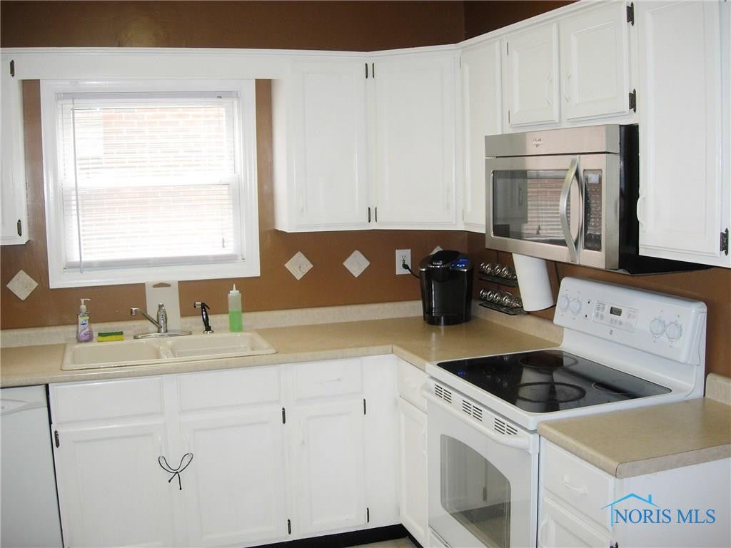 3939 Grantley Road Toledo, OH 43613 - Photo 17 of 33 Gallery Image 17