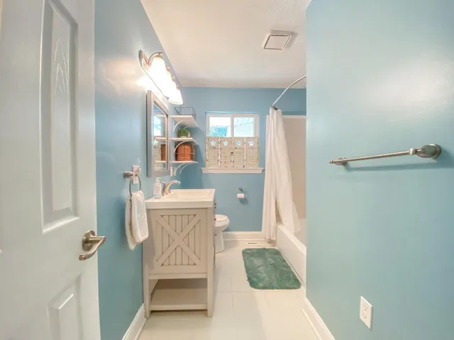 $1,825 | 7706 Vista Hills Drive, Chattanooga, TN 37416