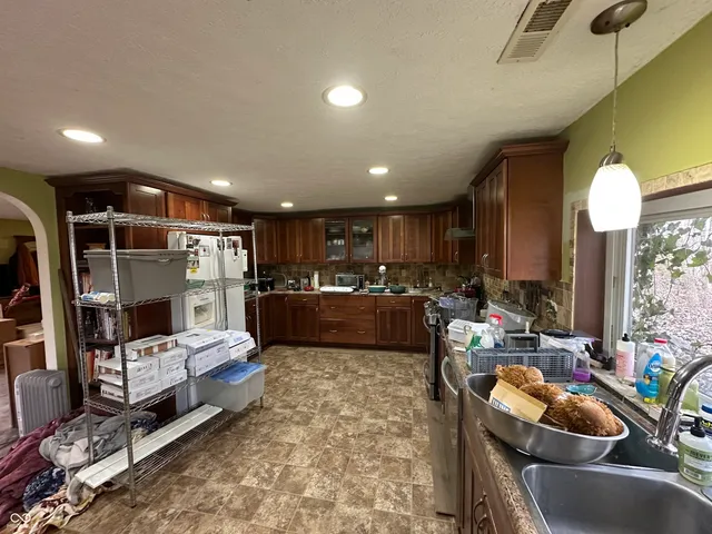 $225,000 | 10175 South County Road 525 West, Reelsville, IN 46171