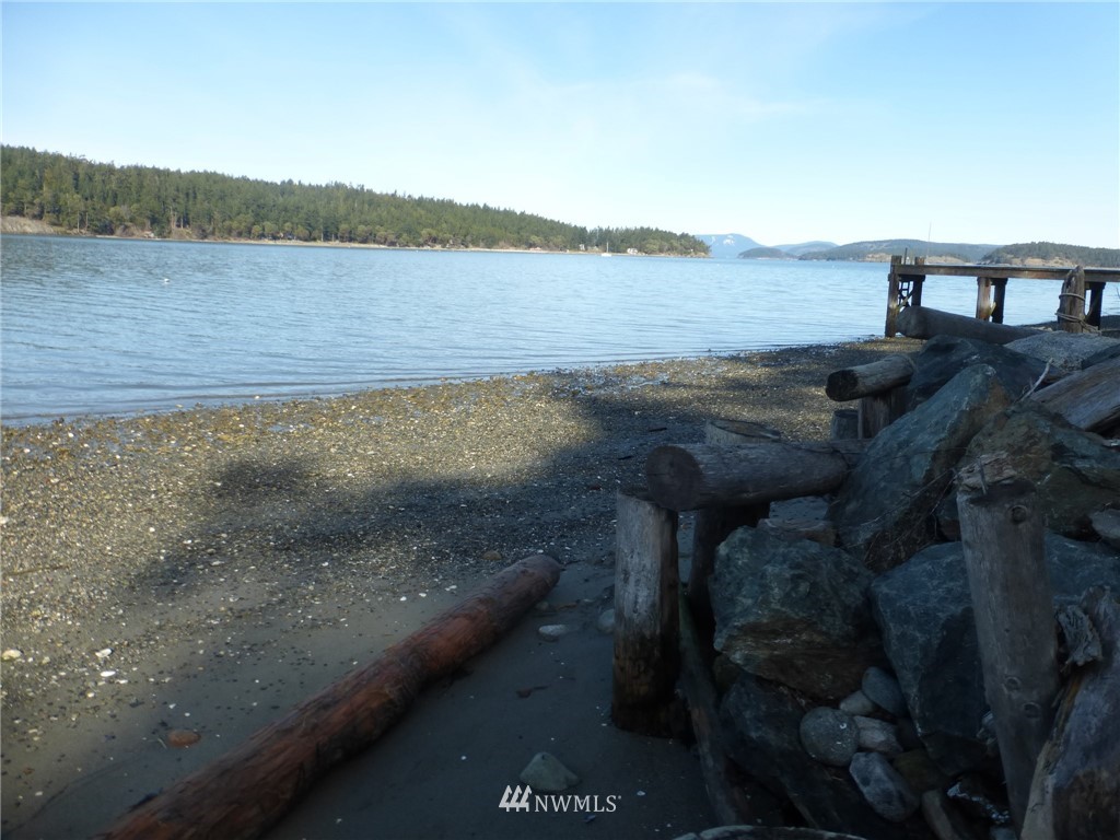 233 Mud Bay Dock Road Lopez Island, WA 98261 - Photo 4 of 5 Gallery Image 4