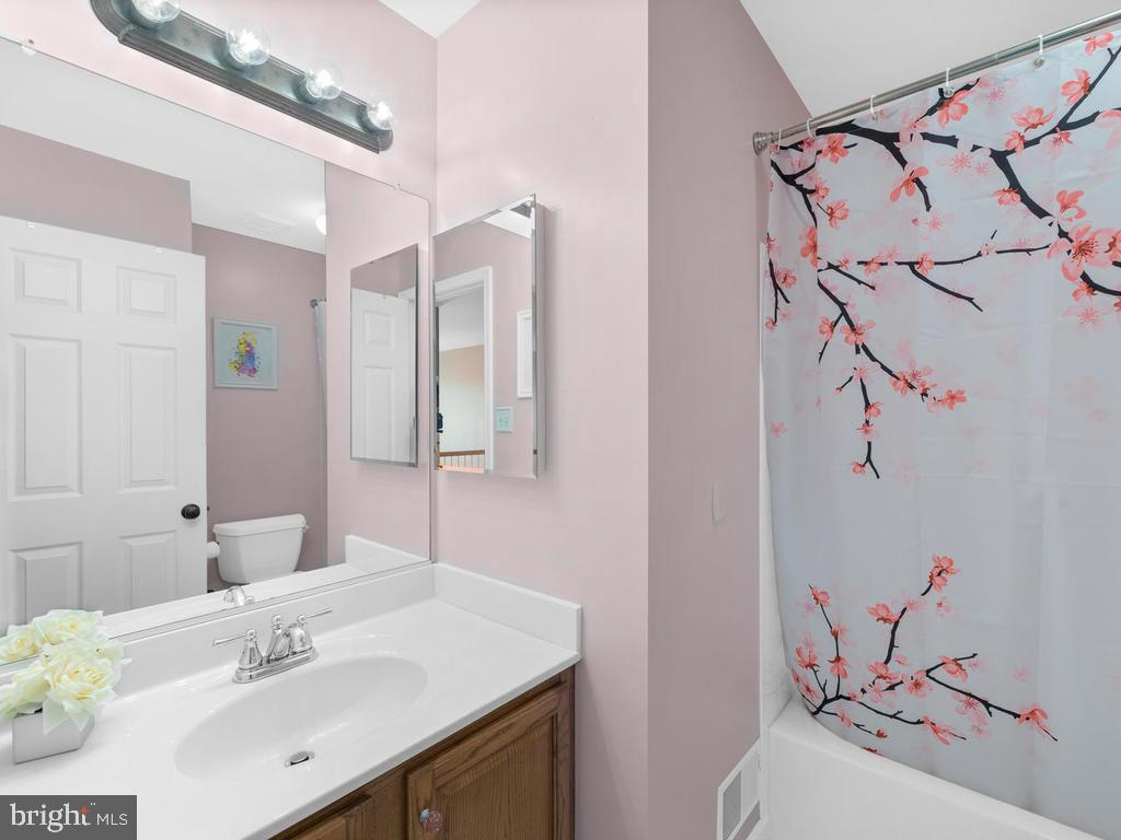 708 Longbow Road Mount Airy, MD 21771 - Photo 44 of 73 Gallery Image 44