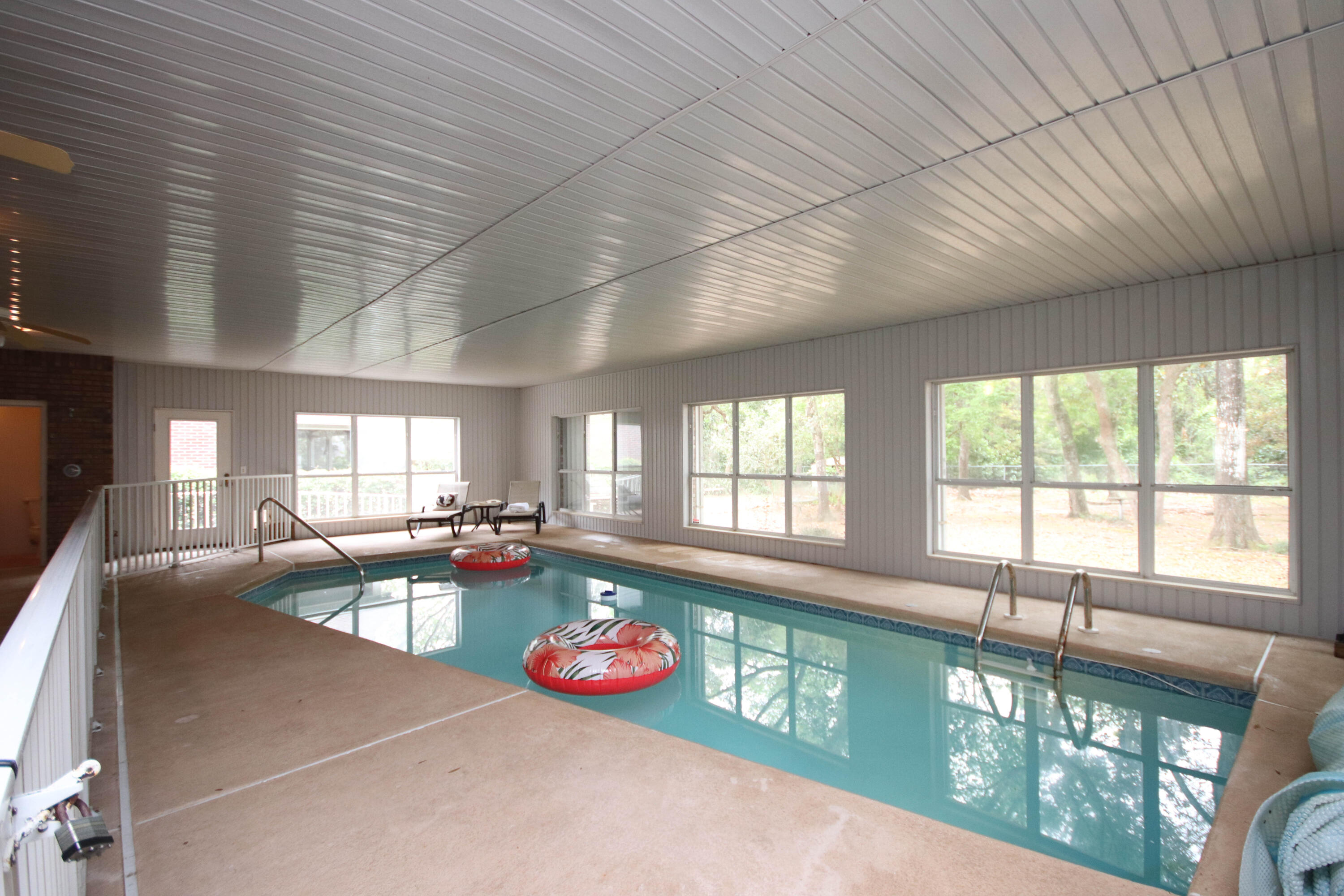 600 Northwest Mooney Road Fort Walton Beach, FL 32547 - Photo 1 of 35 a very nice looking kitchen with a large window