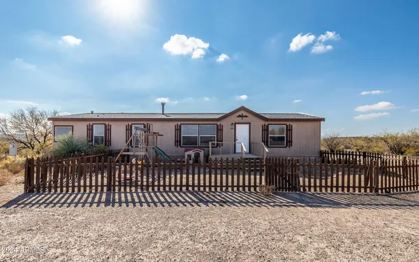 $209,900 | 1880 East Hootin Holler Trail, Huachuca City, AZ 85616