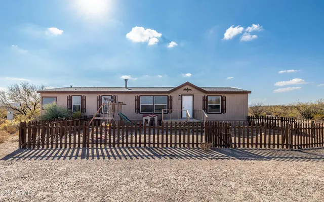 $224,900 | 1880 East Hootin Holler Trail, Huachuca City, AZ 85616