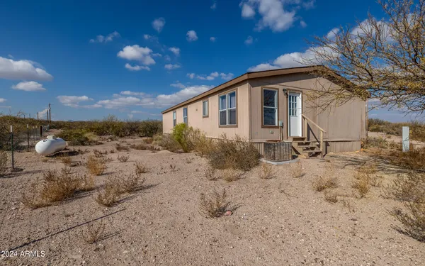 $209,900 | 1880 East Hootin Holler Trail, Huachuca City, AZ 85616