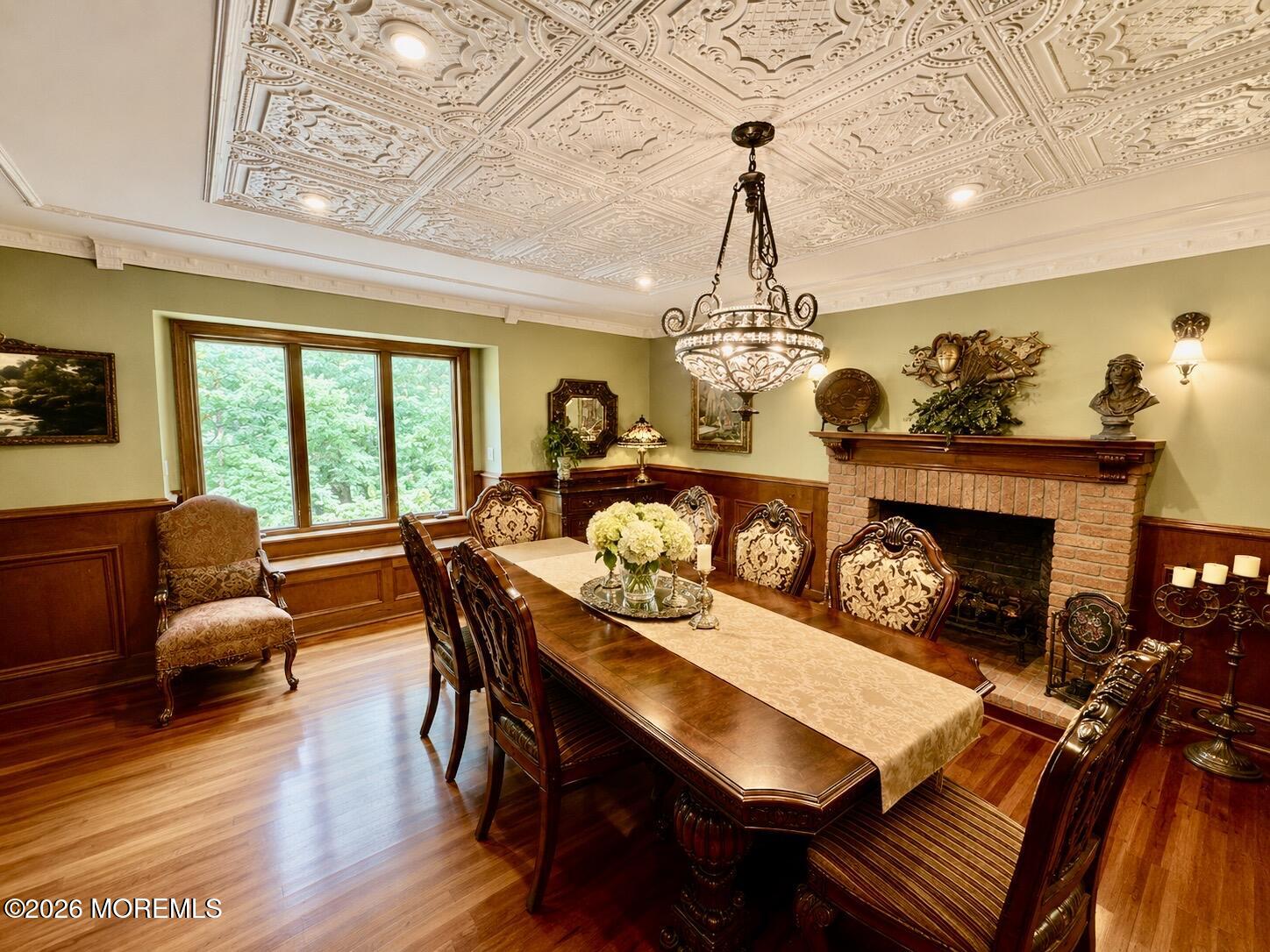 827 Holmdel Road Holmdel, NJ 07733 - Photo 4 of 13 A69BCDF8-2C34-48AD-810C-53A006D4A802 3