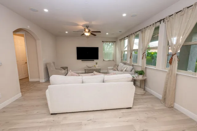 $620,000 | 1634 East Autumn Sage Avenue, Fresno, CA 93730